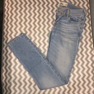 Low rise Hollister skinny jeans